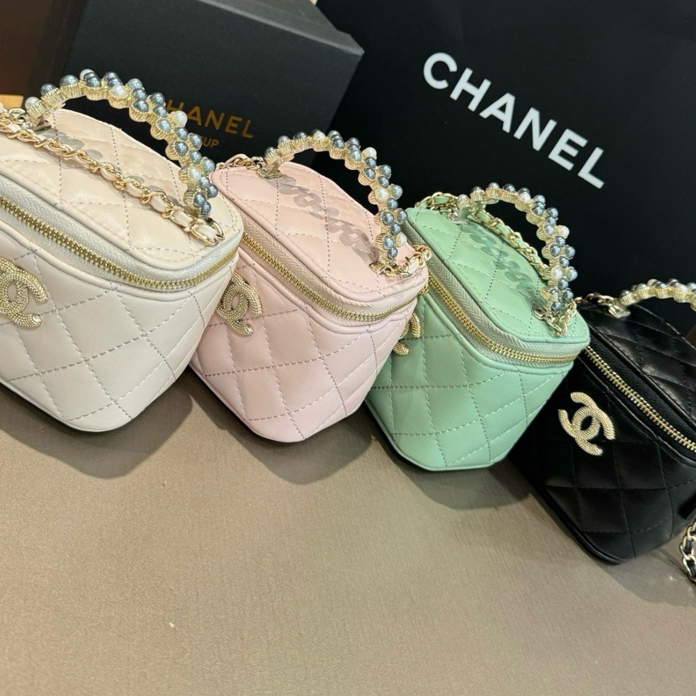 Quilted Mini Vanity Bag w/ Crossbody Strap - Cream, Light Pink, Mint, Black NWOT